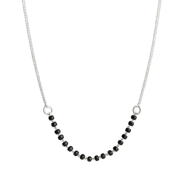 Elegante Kette aus Silber im klassischen Mangalsutra-Design