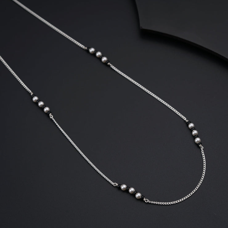 Mangalsutra en Argentfait main avec Perles et Spinelles Noirs pour une élégance intemporelle